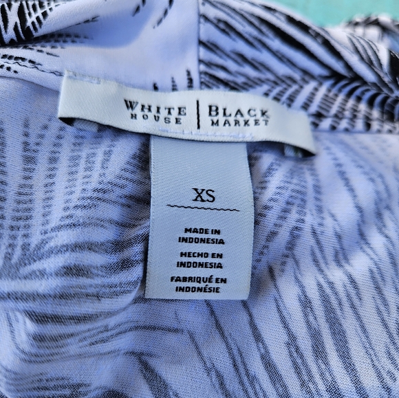 WHBM Palm Wrap Top - Picture 7 of 10